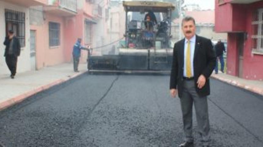 Toroslar Belediyesi Asfalt &Ccedil;alışmalarına Devam Ediyor