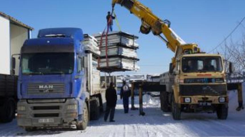 Deniz Feneri, Suriye'ye 48 Prefabrik Konut G&ouml;nderdi