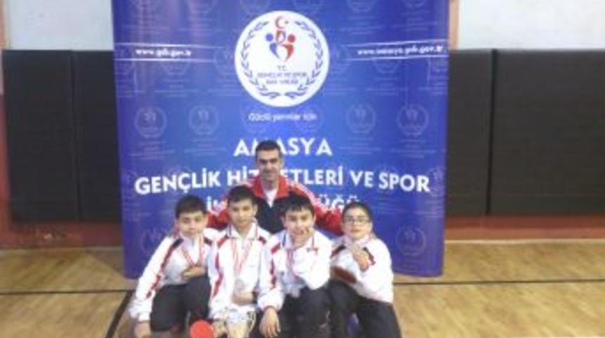 Şehzade &Ouml;ğrencileri, Masa Tenisi M&uuml;sabakalarında Il 2.'si Oldu