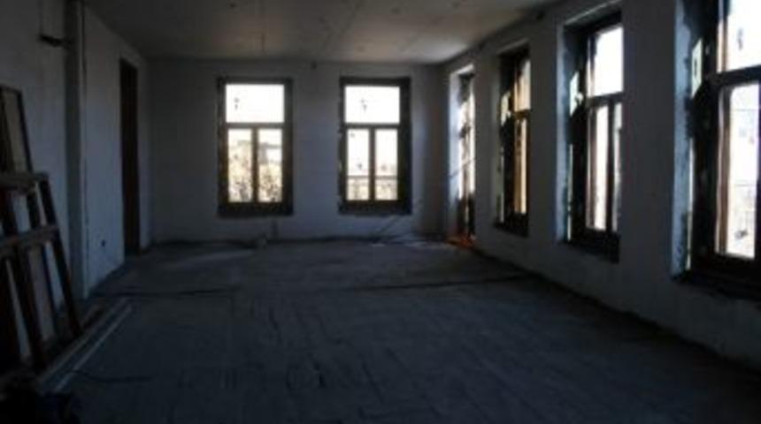 Kars Belediyesi Hizmet Binası&rsquo;nın Yapımı Devam Ediyor