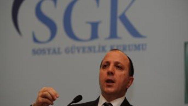 '3 Gündür Reçetelerin Yüzde 75'i E-recete Ile Yazılıyor, Sorun Yok'