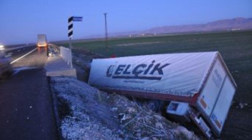 Nusaybin'de Trafik Kazası 2 Yaralı