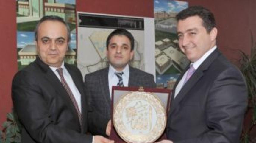 Başkan Vekili Bakıcı'dan Rekt&ouml;r &Ouml;zcan&rsquo;a Ziyaret