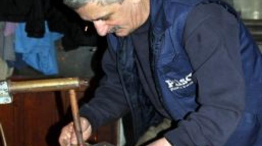 Tenekecilik Mesleği Kaybolmaya Y&uuml;z Tutuyor