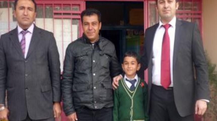 K&ouml;yde Okuyan &Ouml;ğrenci, Deneme Sınavında Il&ccedil;e Birincisi Oldu