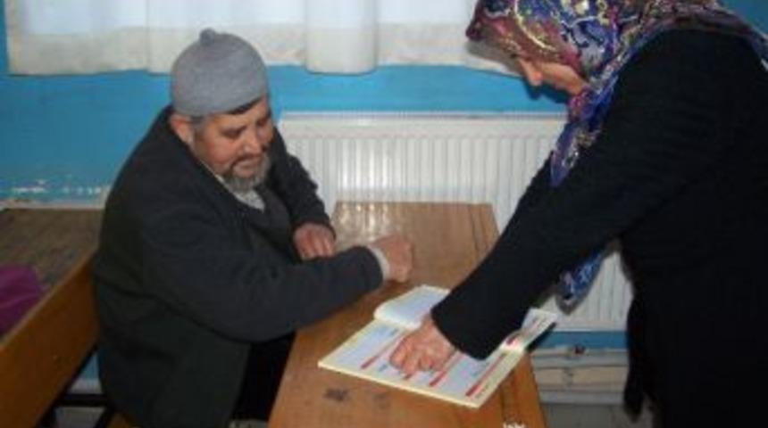 Korkuteli&rsquo;nde Okuma Yazma Bilmeyen Kalmayacak