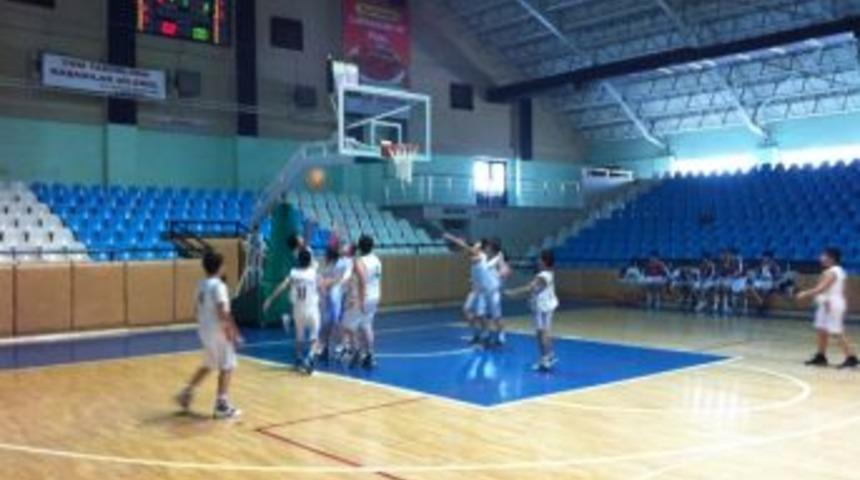 Yıldızlar Basketbol Ma&ccedil;ları Devam Ediyor