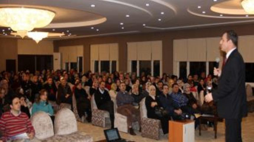 Feza Eğitim Kurumunun D&uuml;zenlediği Kişilik Semineri Yoğun Ilgi G&ouml;rd&uuml;