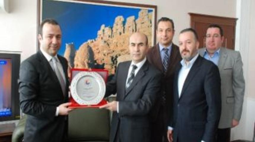 Gen&ccedil; Girişimciler Vali Demirtaş'ı Ziyaret Etti