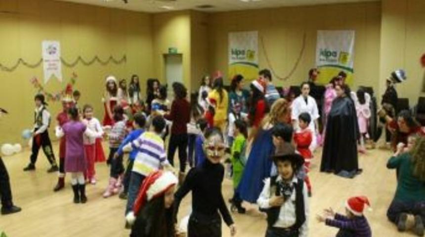 Drama Ve Tiyatro At&ouml;lyesi&rsquo;nden &Ouml;zel Program