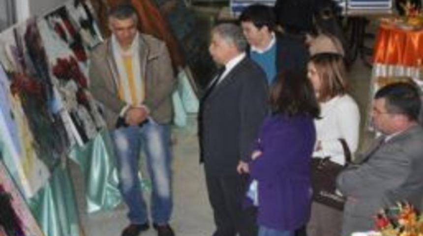 Arap Baharı Resim Sergisi G&ouml;r&uuml;c&uuml;ye &Ccedil;ıktı