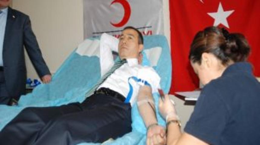 Denizli'de Emniyetten Kan Bağışı