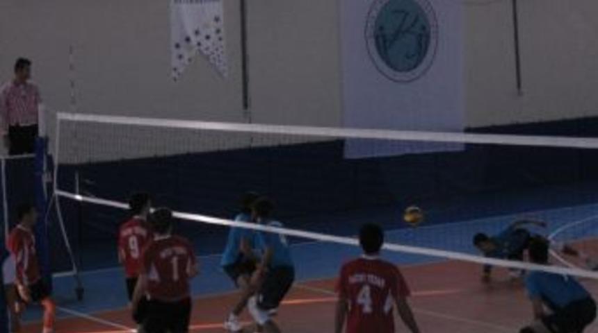 7 Aralık &Uuml;niversitesi Spor Kul&uuml;b&uuml;n&uuml;n İlk Ma&ccedil;ı