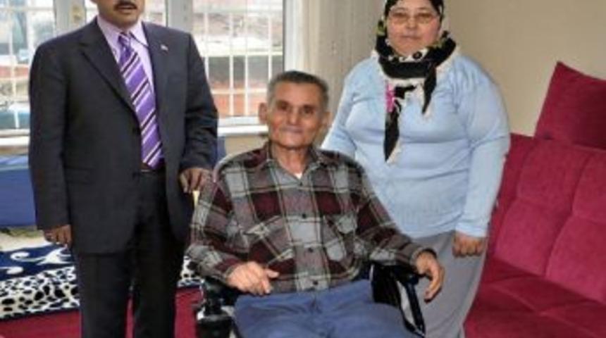 Başkan Alıcık, Engelli Ahmet'i Sevindirdi