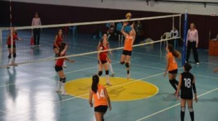 S&ouml;ke Voleybolda Tutulamıyor