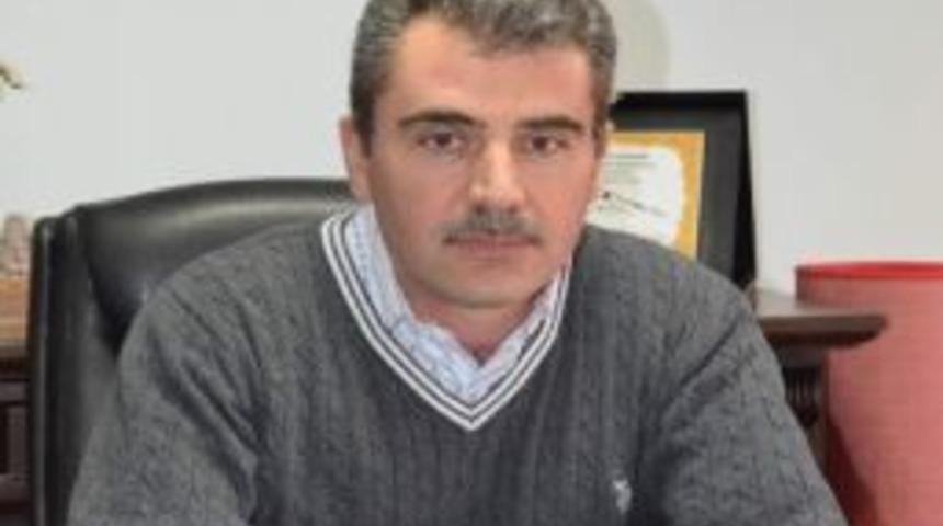 T&uuml;rk Eczacılar Birliği Merkez Heyeti &Uuml;yesi Ahmet &Ouml;z&ccedil;avuşoğlu: