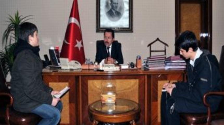 Usobo Projesine Katılan &Ouml;ğrencilerden Vali Balkanlıoğlu&rsquo;a Ziyaret