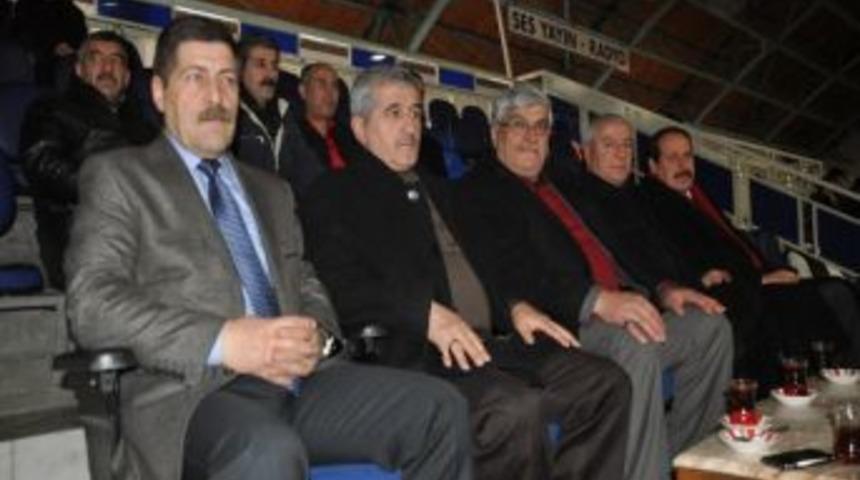 Taekwondo İl Se&ccedil;meleri Başladı