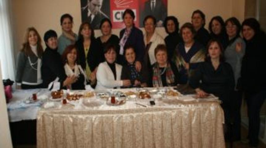 Emek&ccedil;i Kadınlardan Devrek Chp&rsquo;ye Ziyaret