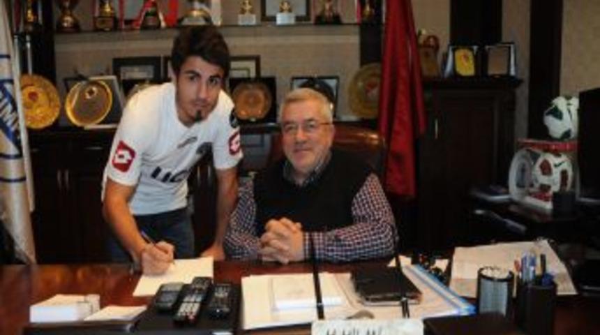 Kasımpaşa, Erhan Kartal'ı Transfer Etti