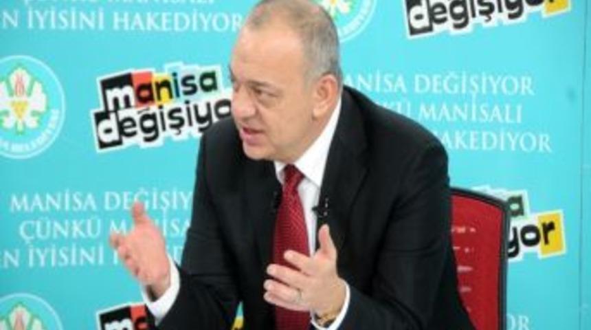 Başkan Erg&uuml;n, G&uuml;ndeme İlişkin Soruları Yanıtladı