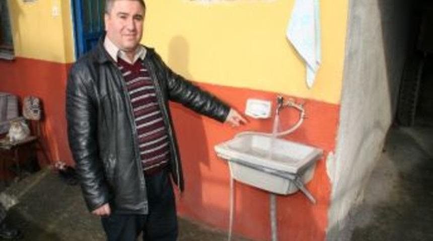G&uuml;m&uuml;şpınar K&ouml;y&uuml;n&uuml;n Susuzluk Sorunu &Ccedil;&ouml;z&uuml;ld&uuml;