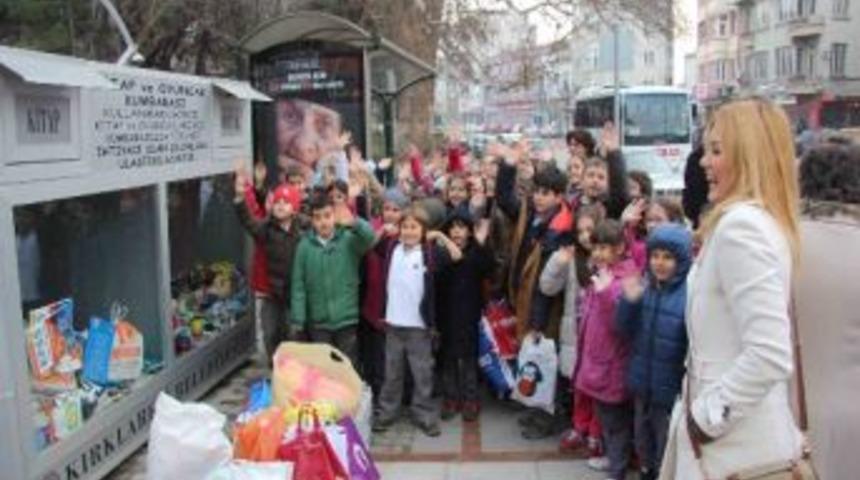 Kendileri K&uuml;&ccedil;&uuml;k G&ouml;n&uuml;lleri B&uuml;y&uuml;k