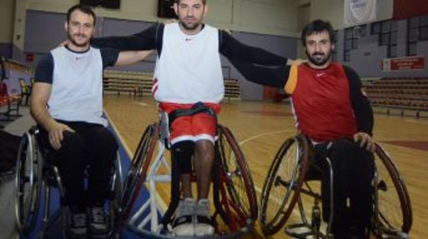 Engelsiz Aslanlar, Derbi I&ccedil;in Hazırlıklarını S&uuml;rd&uuml;rd&uuml;