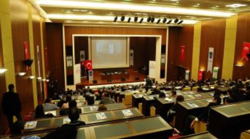 Okullar Hayat Bulsun Projesi'nin Bir Yılı Masaya Yatırıldı