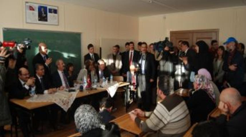 Suriyelilerin Demokrasi Heyecanına Zafer &Ccedil;ağlayan Ortak Oldu