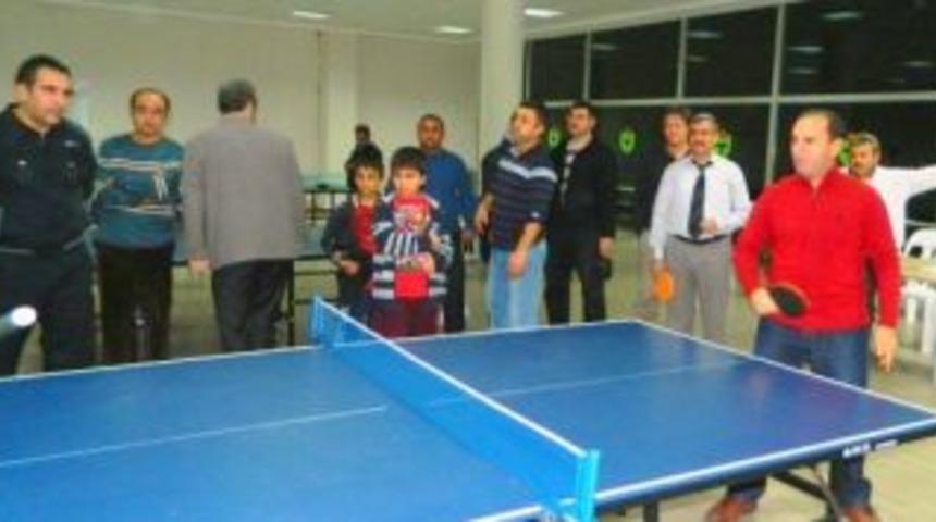 Veliler arası masa tenisi turnuvası