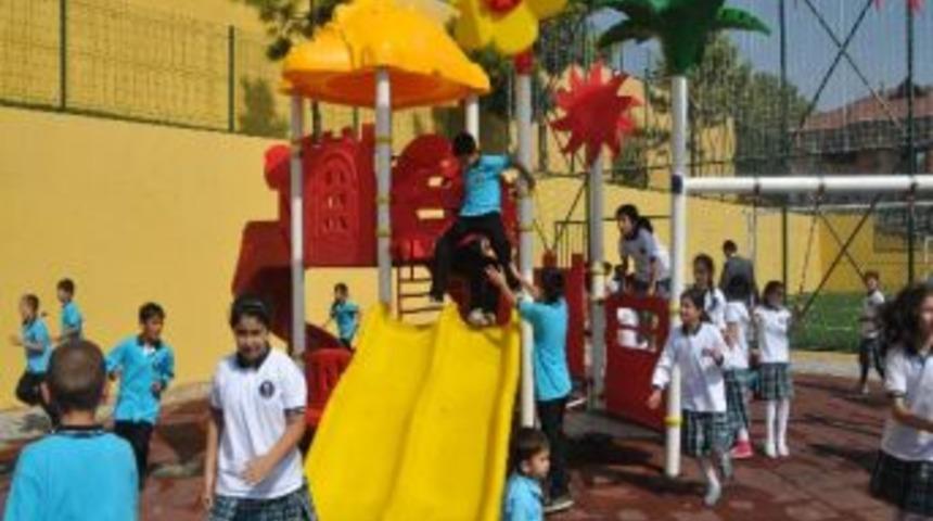 İzmit&rsquo;te 5 G&uuml;nde Bir Park Yapılıyor