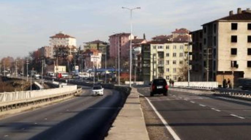 G&ouml;lc&uuml;k 2'nin İkinci Şeridi Trafiğe A&ccedil;ıldı