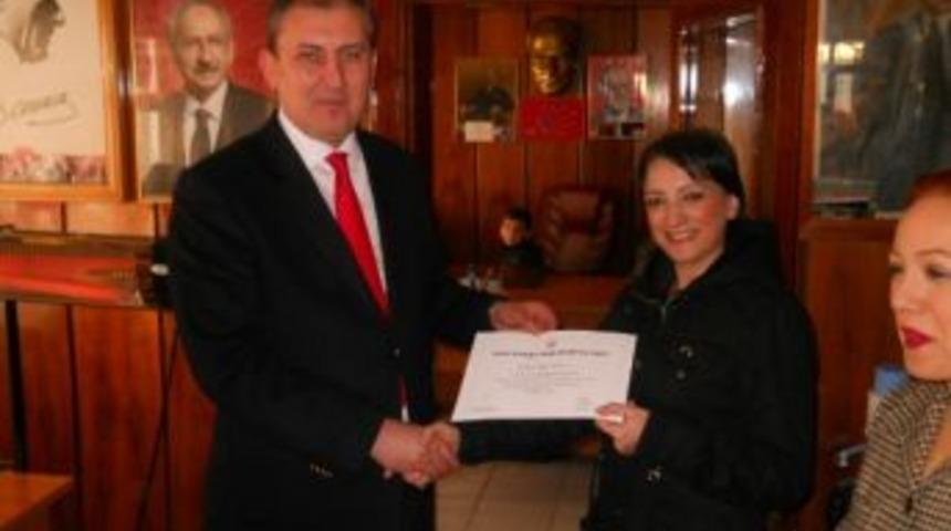 Finans Eğitimine Katılan Kadınlar Sertifikalarını Aldı