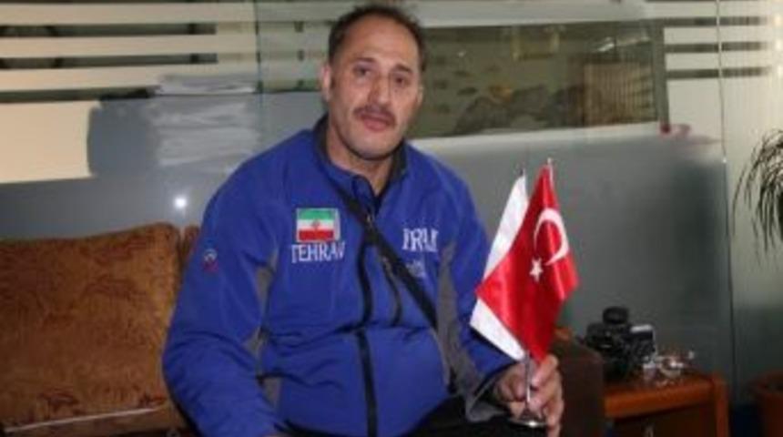 Bisikletiyle 16 Yılda 16 &Uuml;lke Gezdi