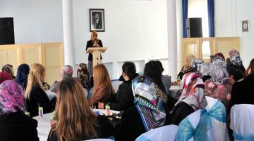 Sınıf Anneleri Mamak Dayanışma Merkezi&rsquo;nde Buluştu