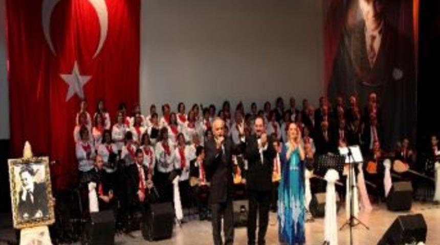 Nazım Hikmet'in 111.yılında Bayraklı Da Anıldı