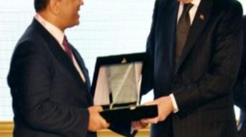 Sunar Grup&rsquo;a Reel Ekonomiye Katkı &Ouml;d&uuml;l&uuml;