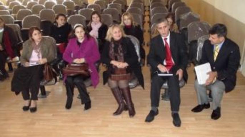 Ayvalıklı G&ouml;n&uuml;l El&ccedil;ileri İlk Toplantısını Yaptı