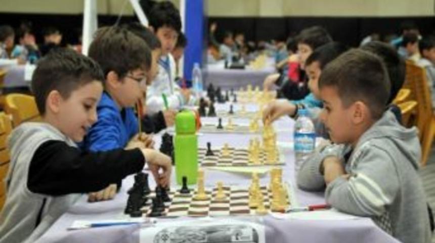 Şehitkamil'de Akıllı Hamleler &Ccedil;ocuk Liginde Devam Ediyor