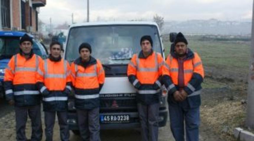 Kula'da Temizlik Personeline Yeni G&ouml;r&uuml;n&uuml;m