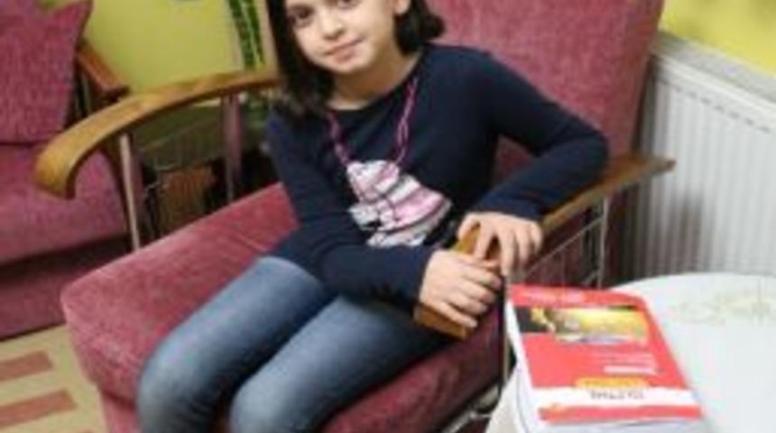 10 Yaşında D&uuml;zce&rsquo;nin Şiirini Yazdı