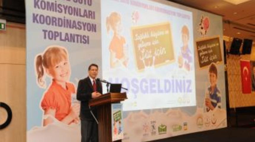 Okul S&uuml;t&uuml; Projesi Kapsamında 81 Ilden 218 &Ouml;ğretmene Eğitim Verildi