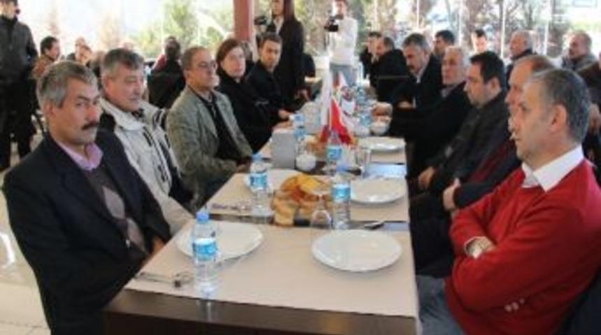 Başarılı Fındık &Uuml;reticileri &Ouml;d&uuml;llendirildi