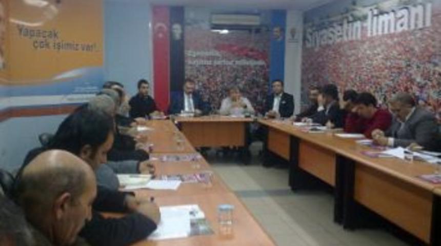 Ak Parti İstanbul Milletvekili Oktay Saral İstanbul Tuzla&rsquo;da Teşkilat Mensupları İle Buluştu