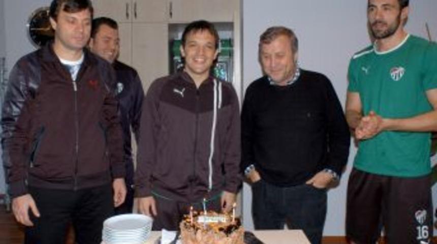 Batalla, 28. Yaş G&uuml;n&uuml;n&uuml; Kutladı