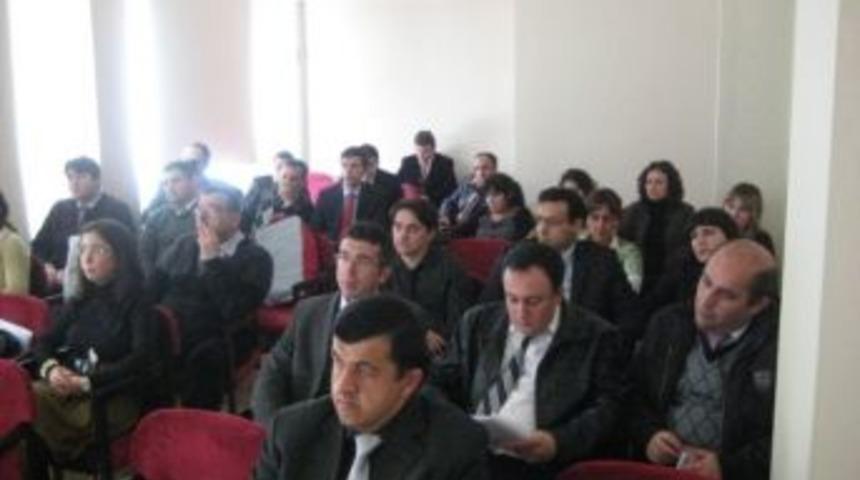 Akhisar'da "kamusal Yaşamda Protokol Ve Sosyal Davranış Kuralları" Eğitimi