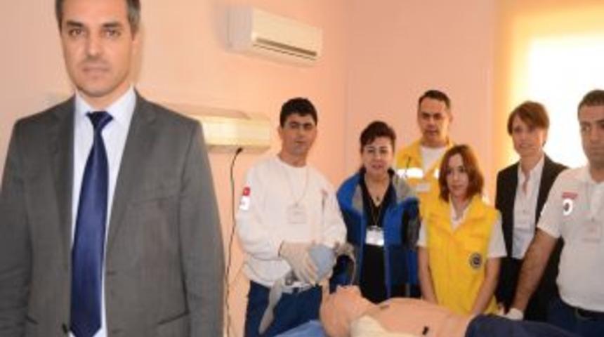 Hayat Kurtarmayı &Ouml;nce Manken &Uuml;zerinde &Ouml;ğreniyorlar