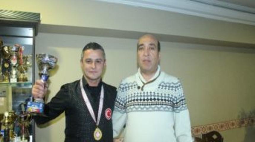 Yalova 3 Bant Bilardo Şampiyonası'nda Zafer Ulubay&rsquo;ın