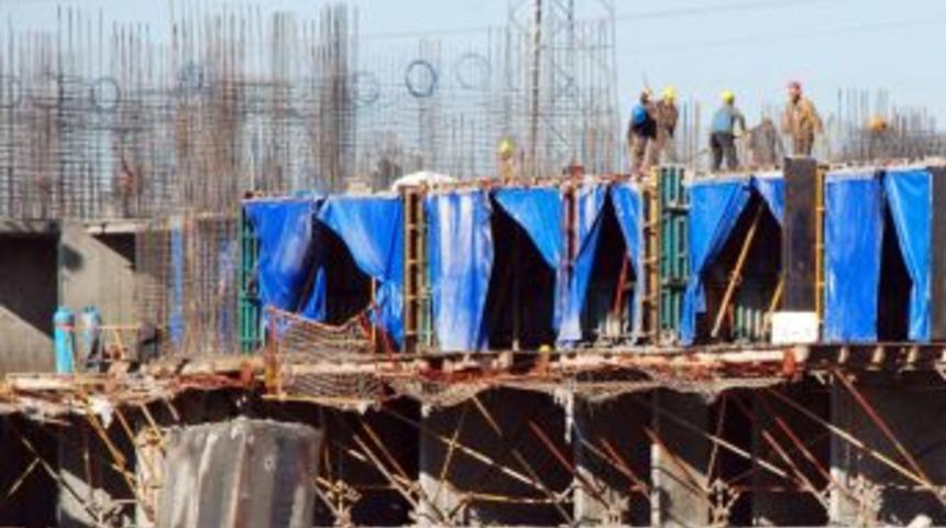 Seyhan'ın Kentsel Dönüşüm Projesi'nde Günde 500 Işçi Çalışıyor